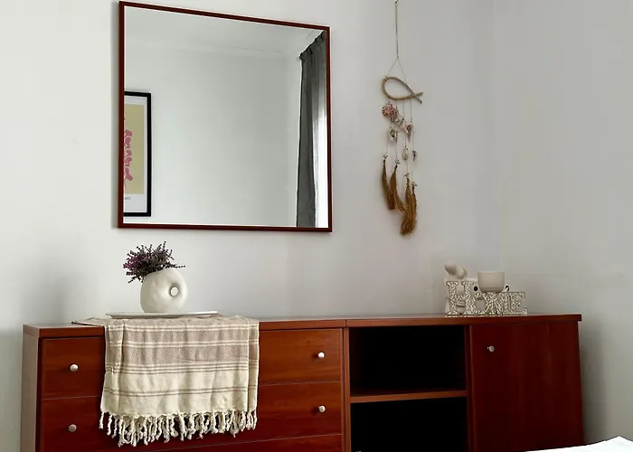 Cozy In Old Town, Walk To Everything * Kos