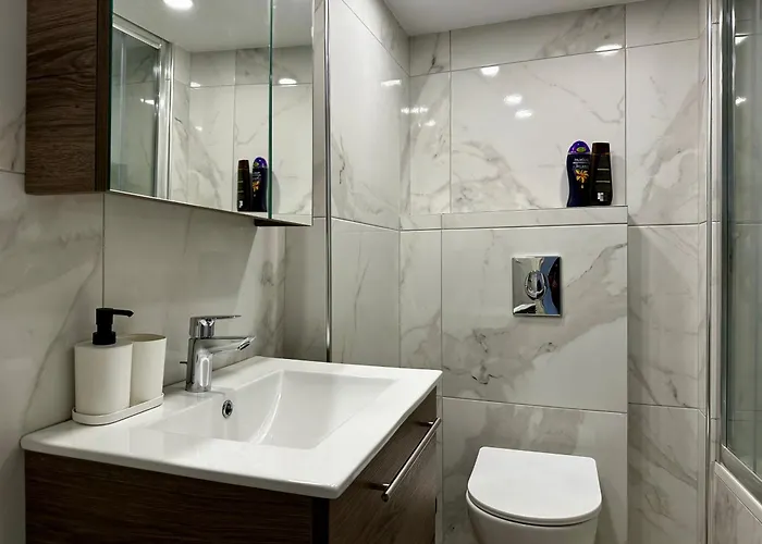 Cozy In Old Town, Walk To Everything Apartment