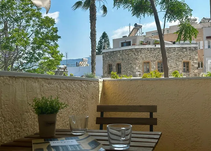 Cozy In Old Town, Walk To Everything Kos Town